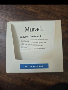 Murad Enzyme Treatment Box - White with Blue Accent